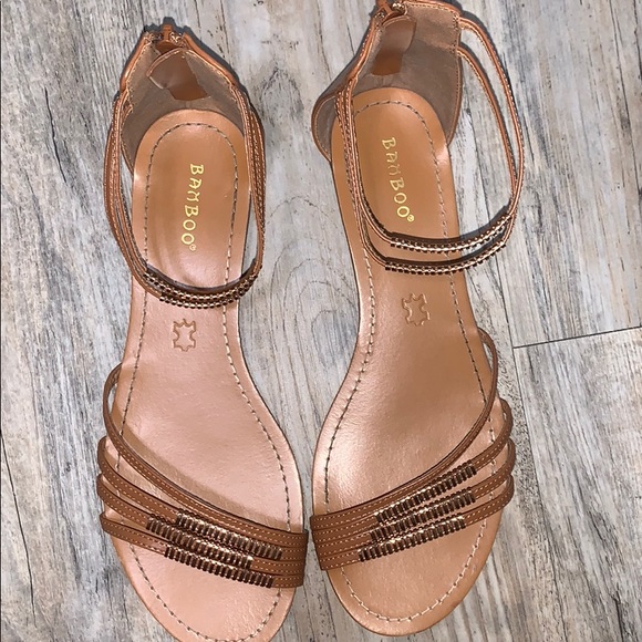 SANDAL - Picture 6 of 6